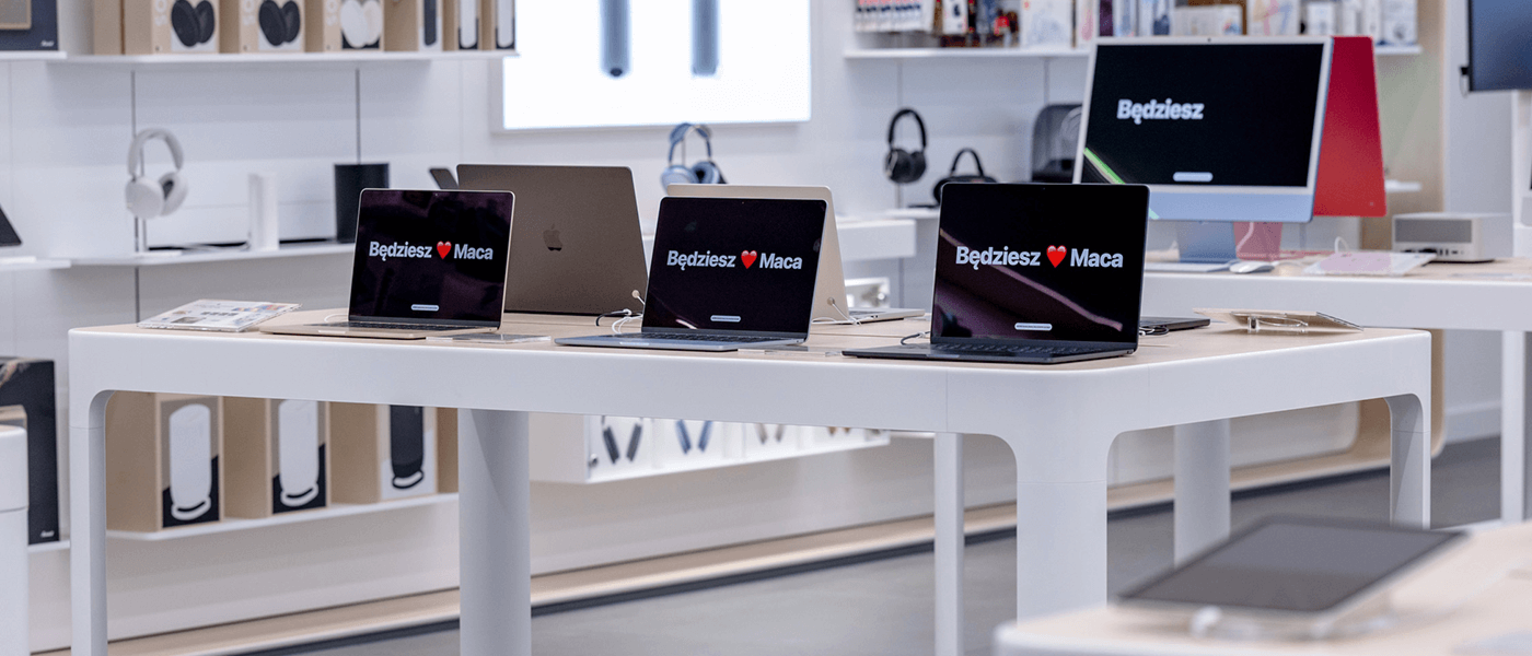 Prezentacja laptopów MacBook w Saloniem iSpot