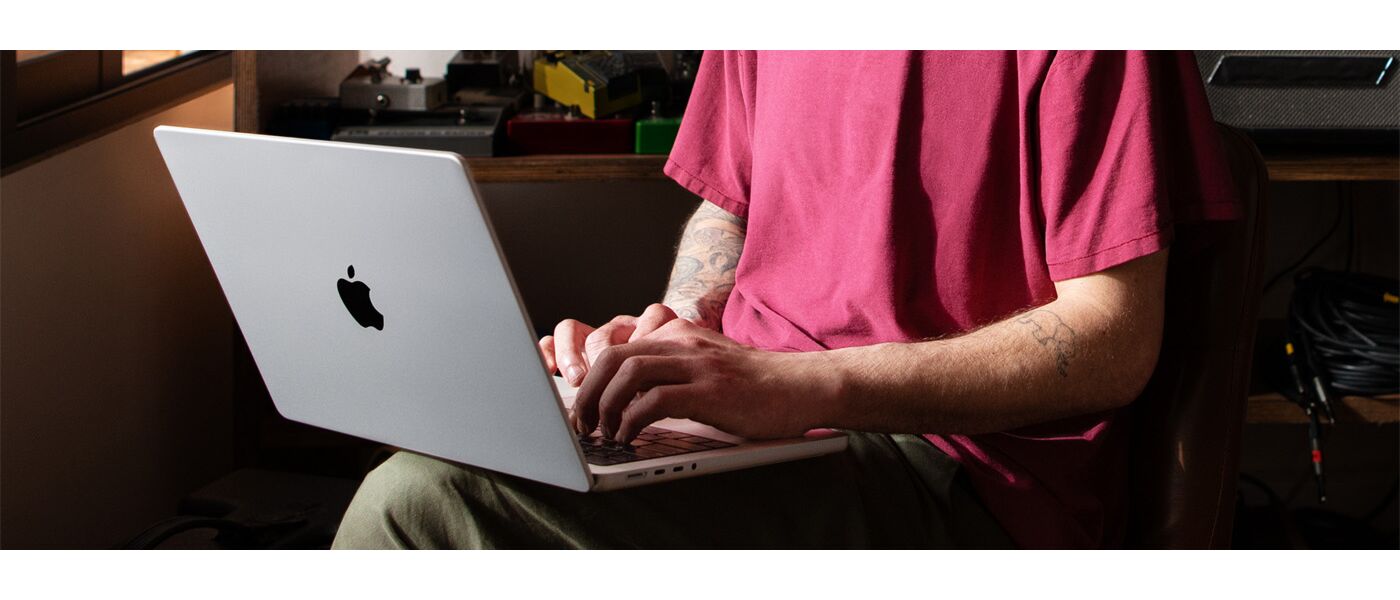 MacBook Pro z czipem M2 