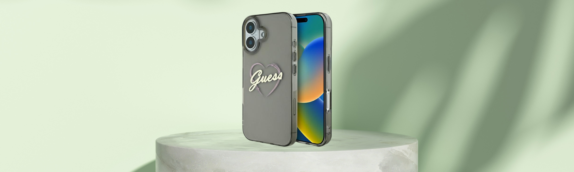 Etui Guess serce logo elegancki design