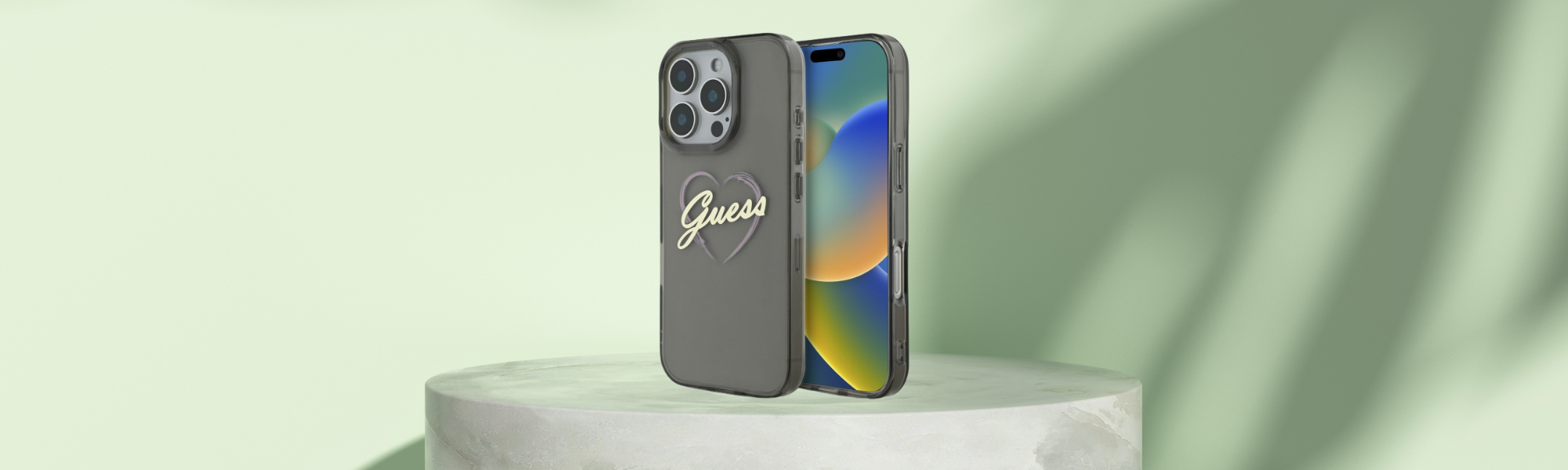 Etui Guess serce logo elegancki design