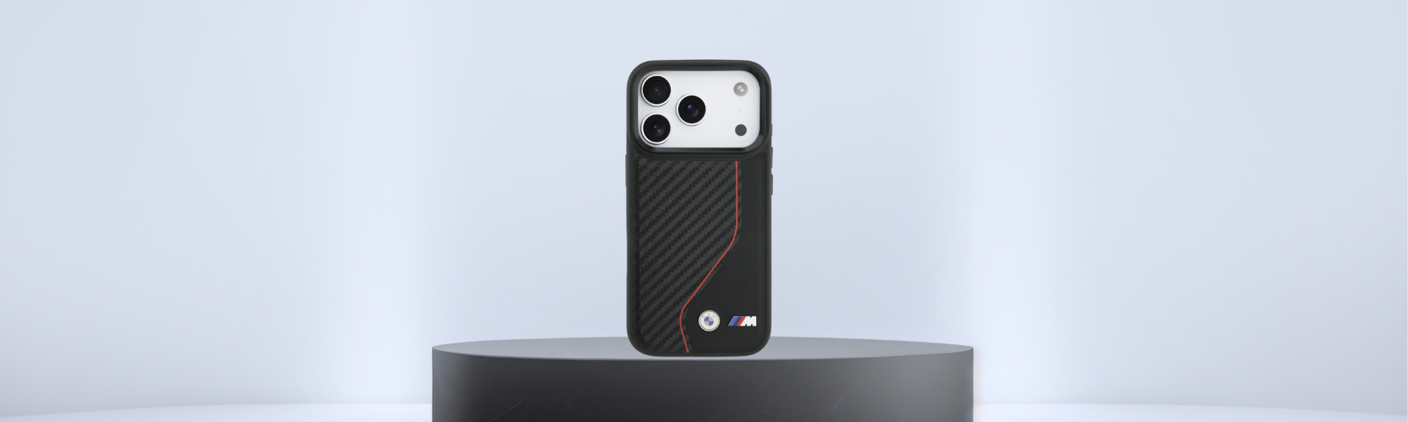Etui BMW M Carbon Line & Logo MagSafe Etui BMW karbonowy wzór czerwony pasek