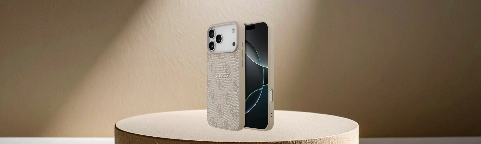 Etui Guess na telefon