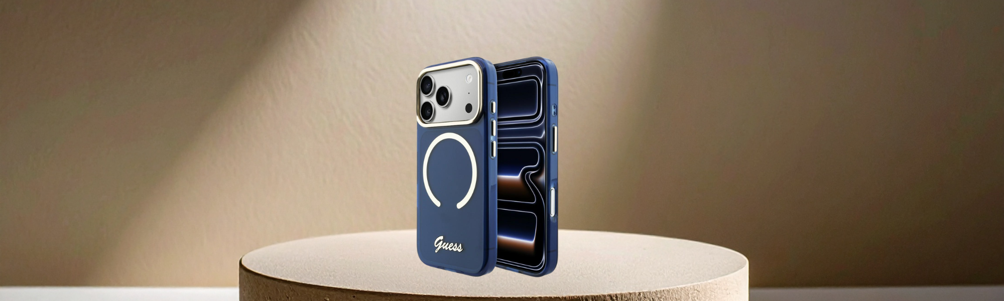 Etui Guess iPhone, przód i tył