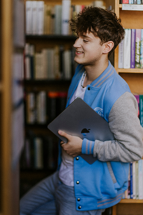 Hubert - Ambasador iStudies