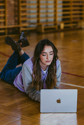 Oliwia - Ambasador iStudies na Collegium Medicum w Częstochowie