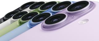 iPhone 17, tył urządzenia, system dwóch aparatów Fusion, modele w pięciu kolorach: czarny, biały, szałwia, gołębi i lawenda, nachodzące na siebie