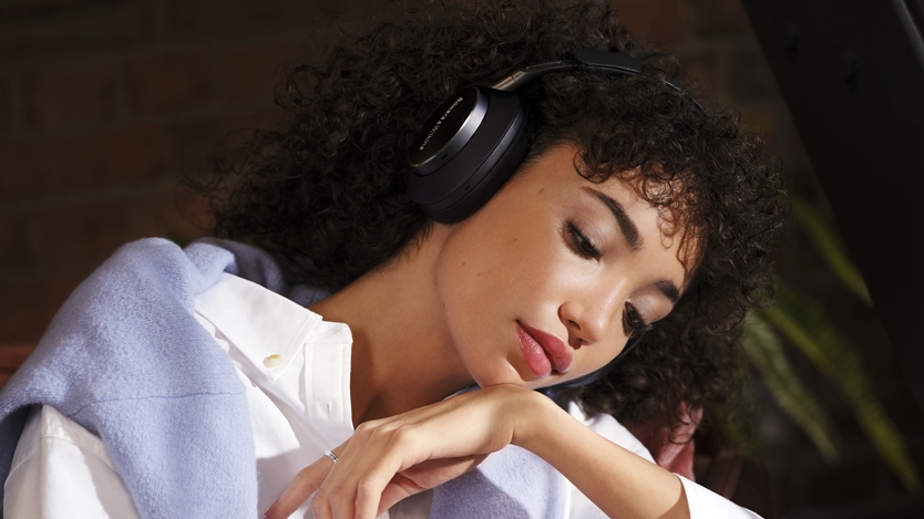 Bowers & Wilkins – PX8 S2