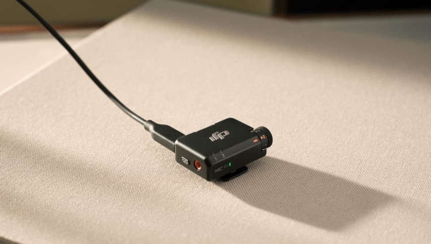 Zdjęcie ilustrujące długi czas pracy DJI Mic Mini.