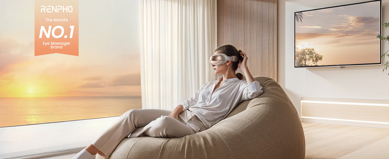 Sterowanie głosowe wywołuje się zwrotem Hi Eyeris