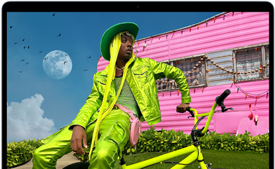 MacBook Air z wyświetlaczem Liquid Retina