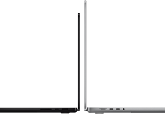 14-calowy MacBook Pro w kolorze gwiezdnej czerni obok 16-calowego MacBooka Pro w kolorze srebrnym, otwarte, z widocznymi bokami obudowy, zwrócone w przeciwnych kierunkach, demonstrują rozmiar wyświetlacza
