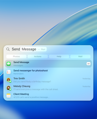 Przykład użycia Spotlight do wysyłania Wiadomości, z listą wyników wyszukiwania pokazującą opcje do wyboru